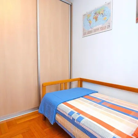 Apartmán Emil 596 Štinjan