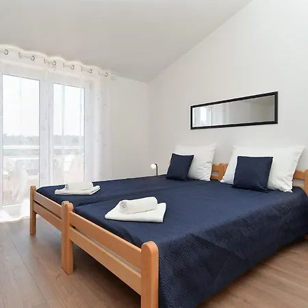 Emil 596 Apartmán *