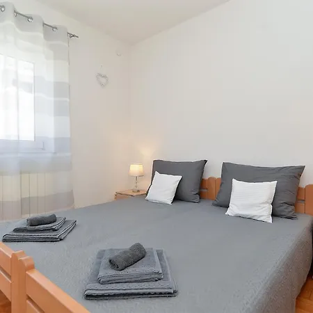 Emil 596 Apartmán