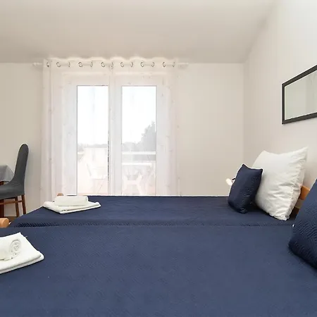 Emil 596 Apartmán Štinjan