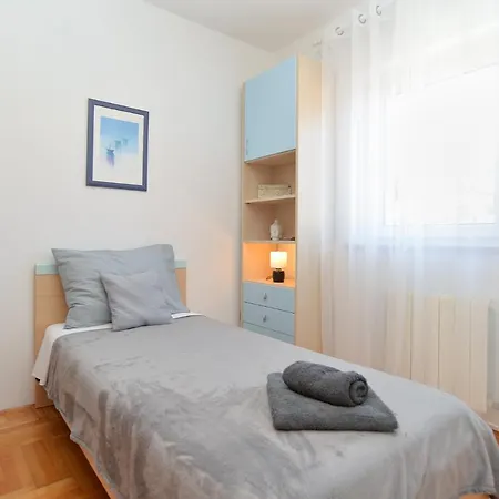 Emil 596 Apartmán Štinjan